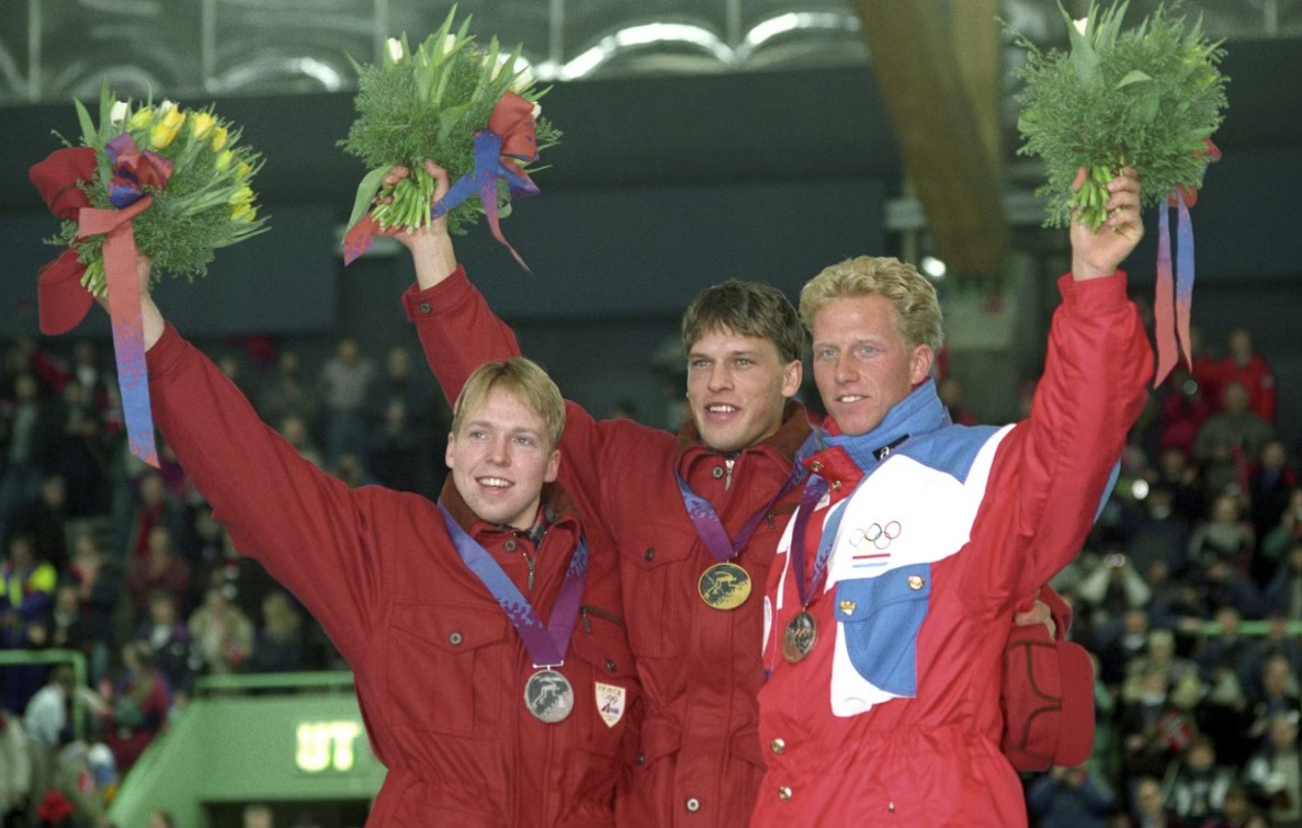 At Johan Olav Koss skulle vinne 5000-meteren på Lillehammer, overrasket nok ikke så mange. Men at en 23 år gammel gutt fra Stord skulle bli nummer to, var mer sjokkerende. Til høyre bronsevinner Rintje Ritsma.